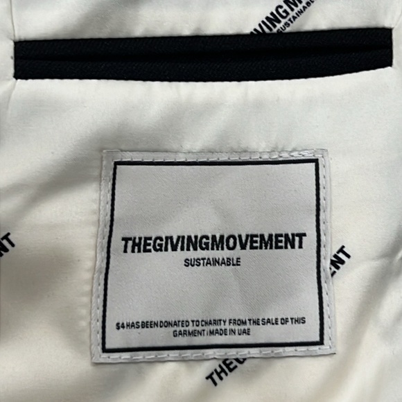 THE GIVING MOVEMENT Half-Tie Re-Form100© Blazer - Picture 15 of 16